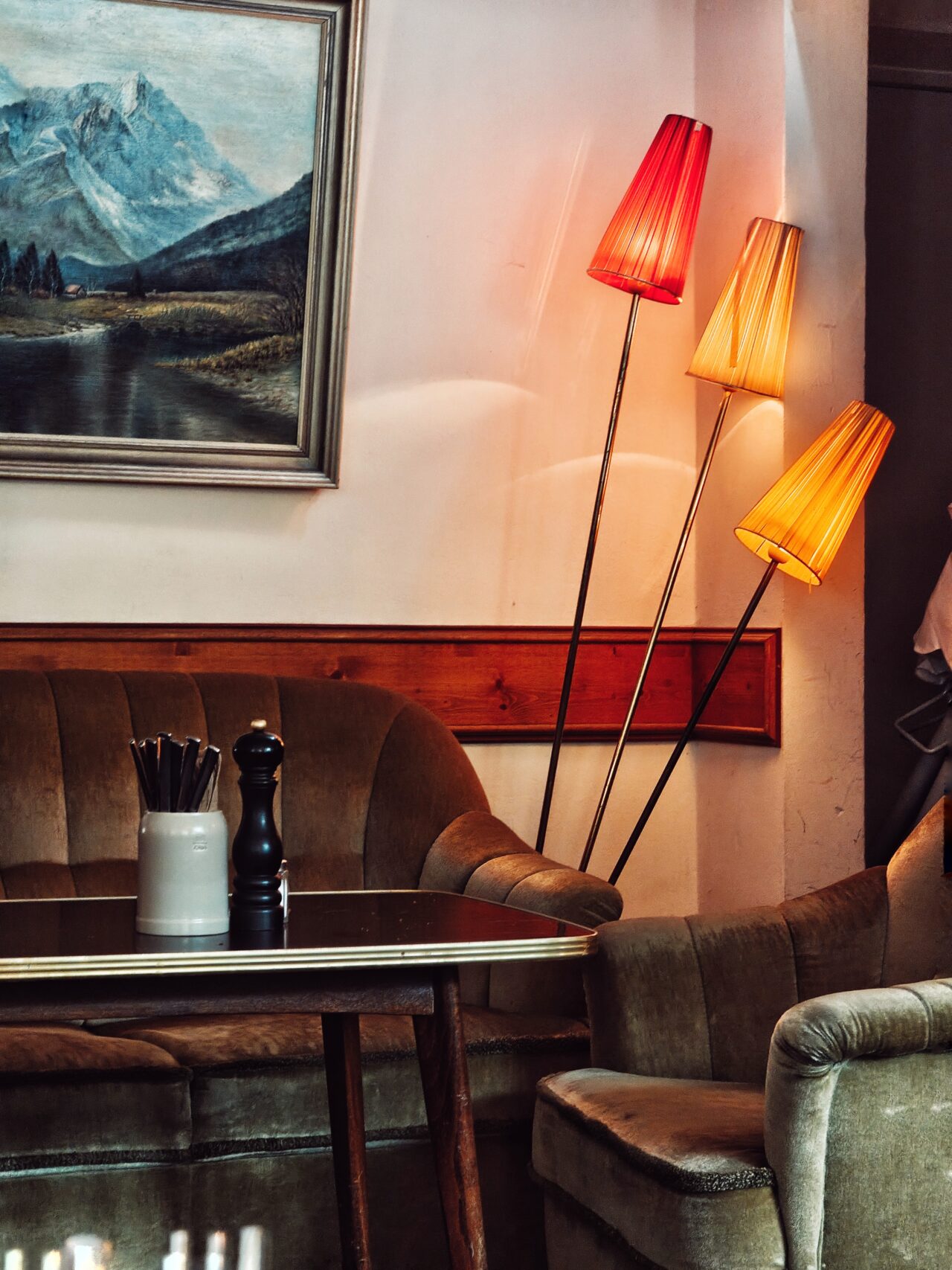 Old school Sofas and lampshades